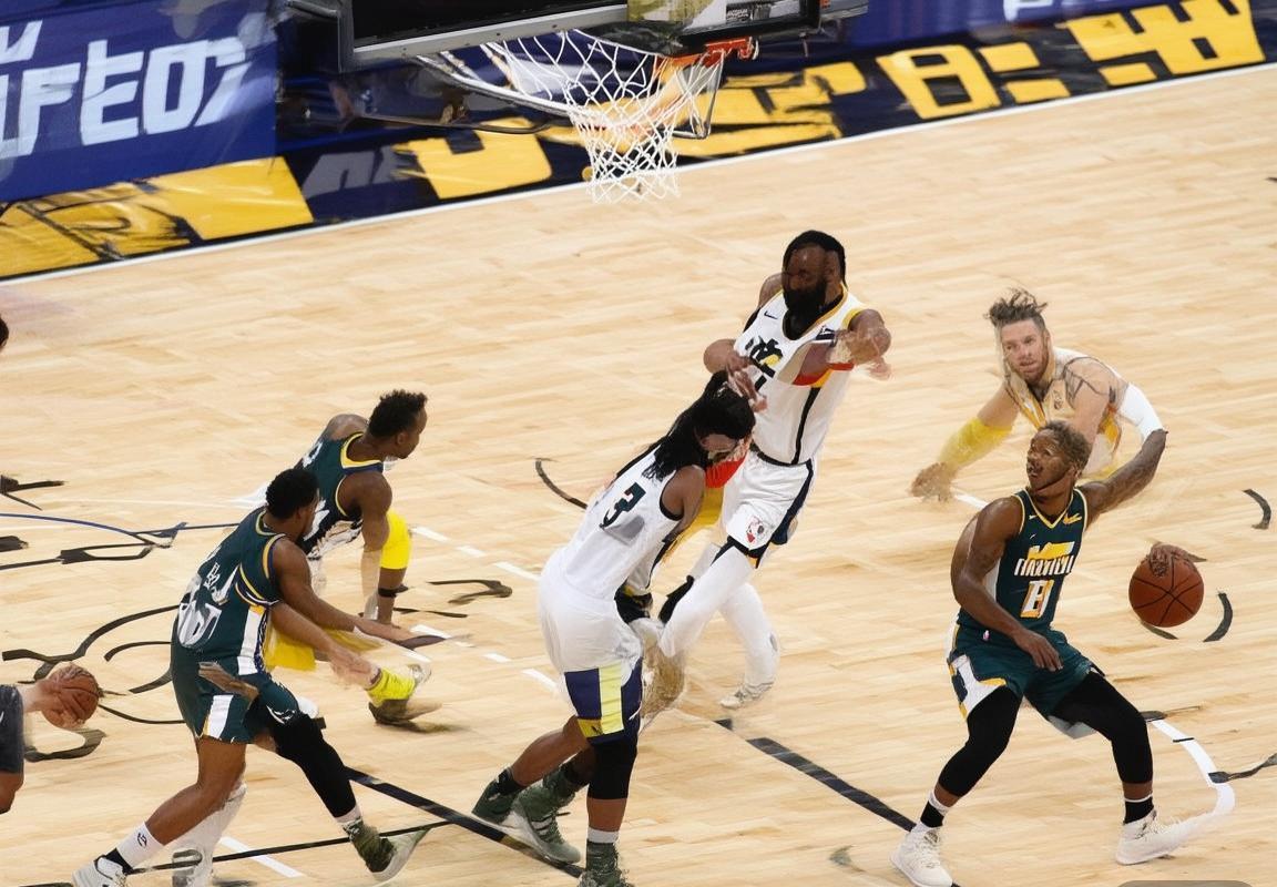 2017NBA爵士对步行者对决：经典瞬间与战术解析(图3)